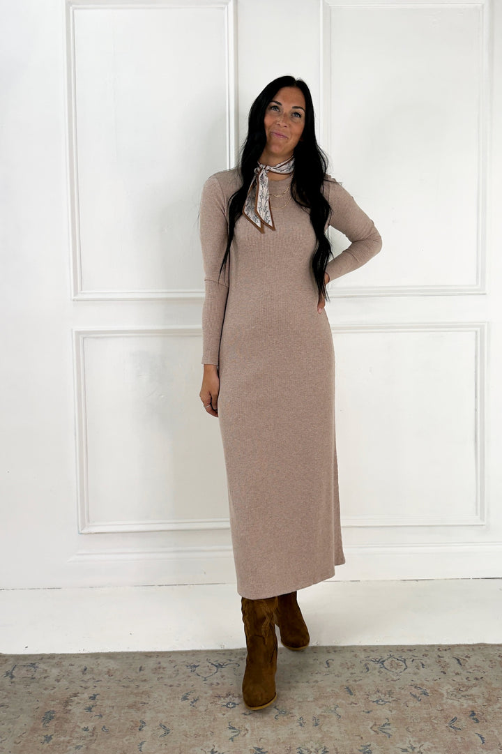 Ribbed Soft Knit Long Sleeve Midi Dress