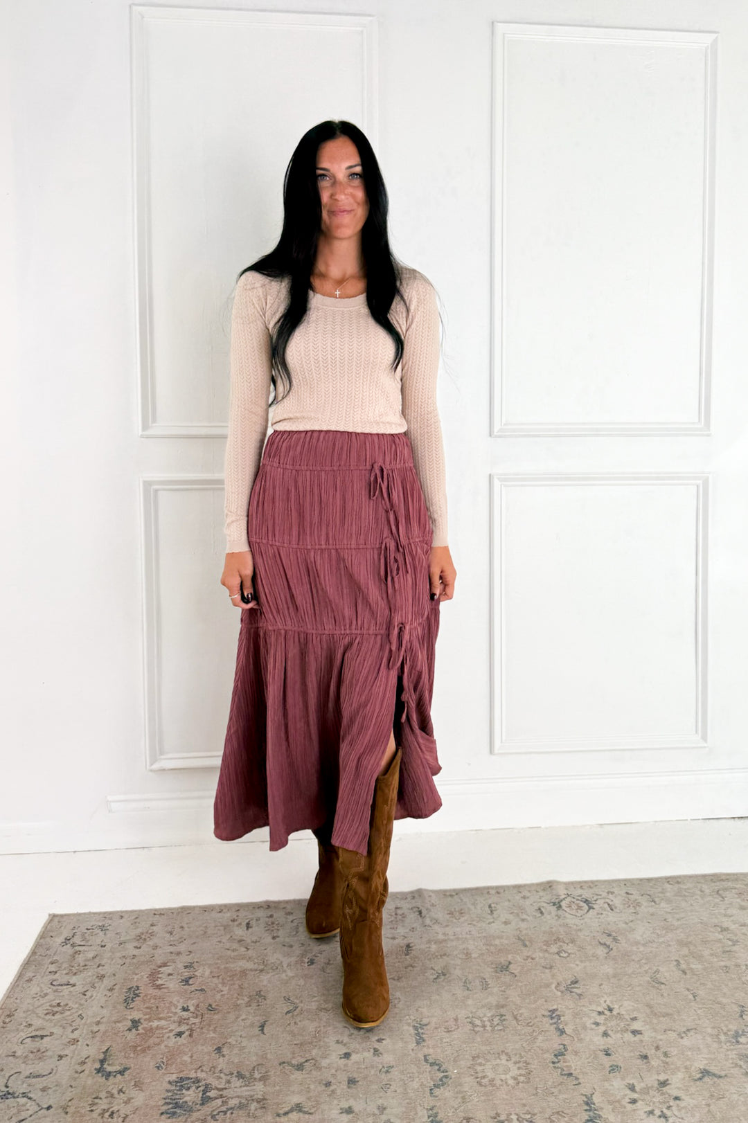 Graceful Side Slit & Bow Tiered Midi Skirt: