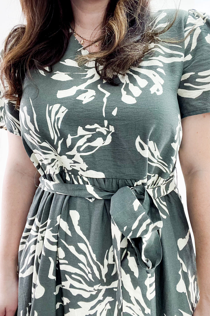 Short Sleeve Printed Tiered Midi Dress