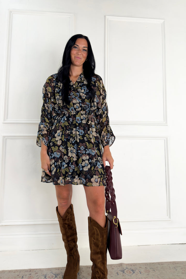 Surplice Shirring 3/4 Sleeve Floral Dress