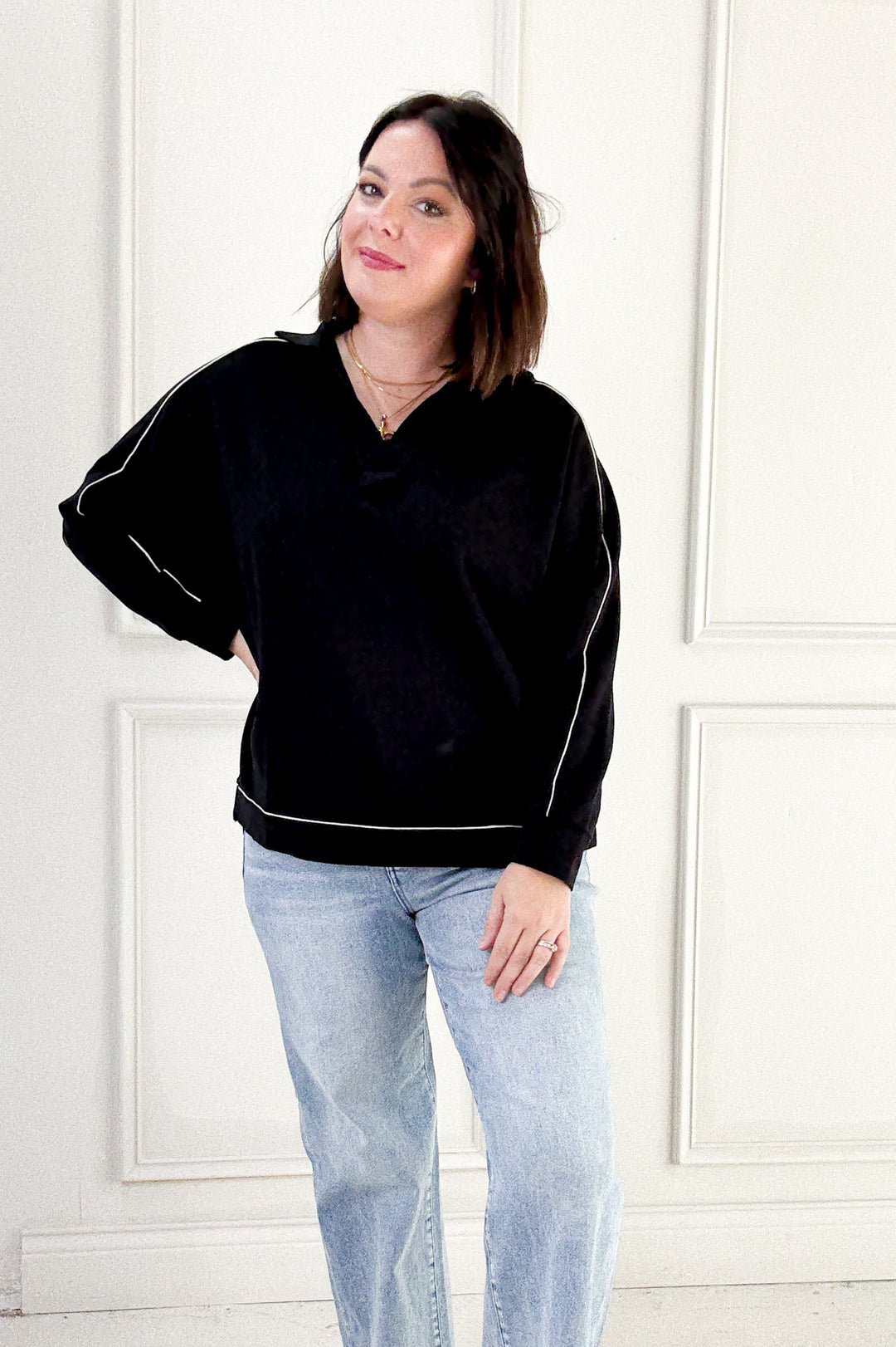 Coastline Collared Contrast Piping Pullover