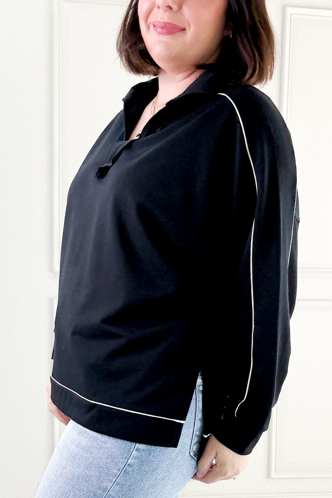 Coastline Collared Contrast Piping Pullover