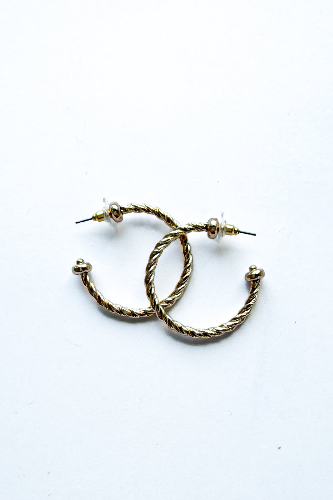 Rope Texture Hoop Earrings in Gold