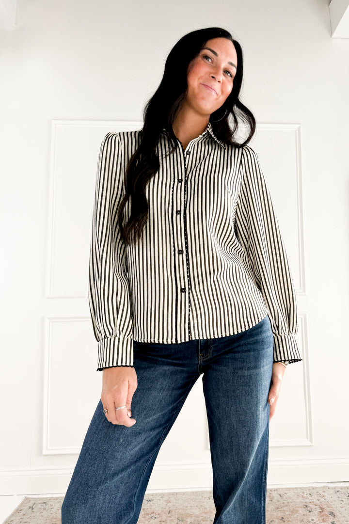 Stripe Scallop Trim Detail Puff Sleeve Blouse