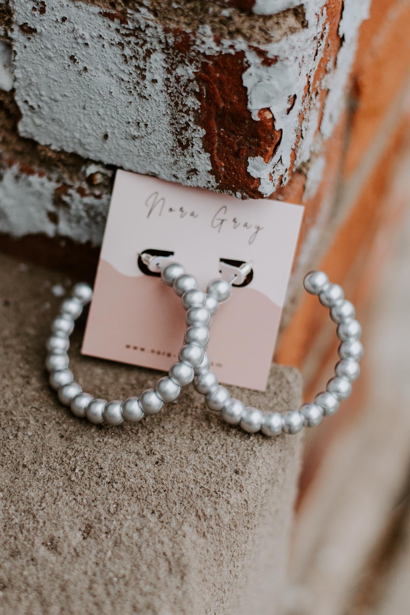 Load image into Gallery viewer, Pearl Beaded Hoops
